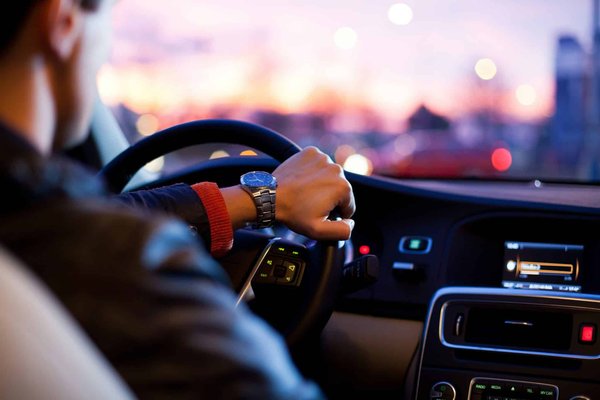 Pourquoi opter pour les services de mise à disposition de chauffeur à Lyon ?