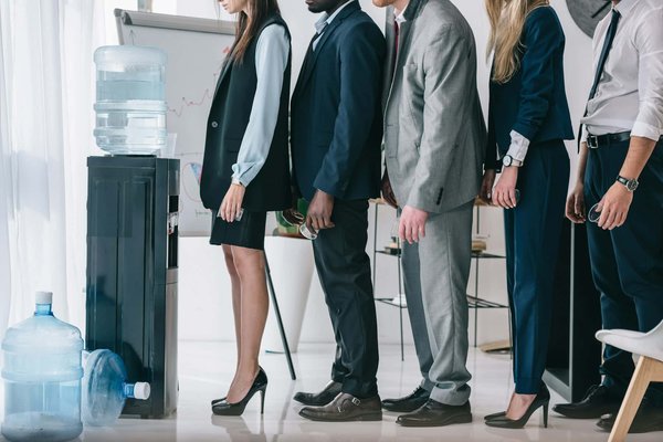 Gestion file d'attente : les fonctionnalités sur une borne interactive